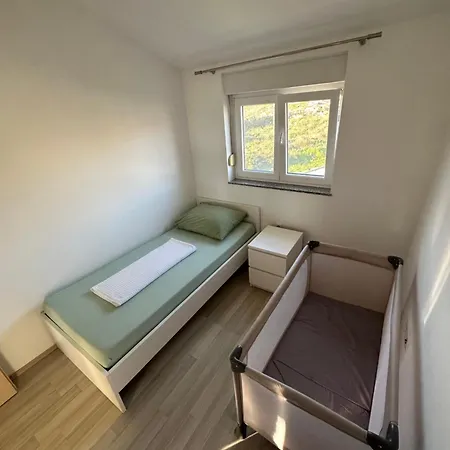 Appartamento Keka Sveti Filip i Jakov