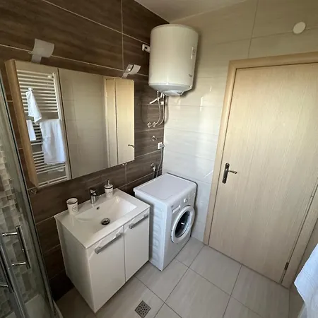 Keka * Sveti Filip i Jakov